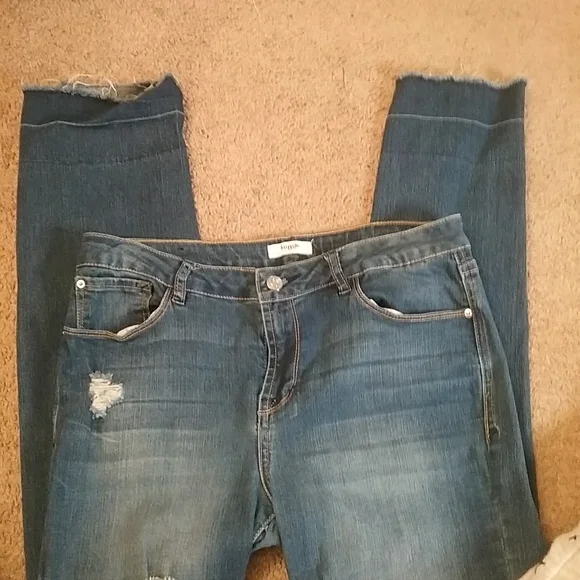 SOLD MERCARI-Kensie Distressed Skinny Jeans - Picture 3 of 7